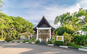 Nirwana Beach Club
